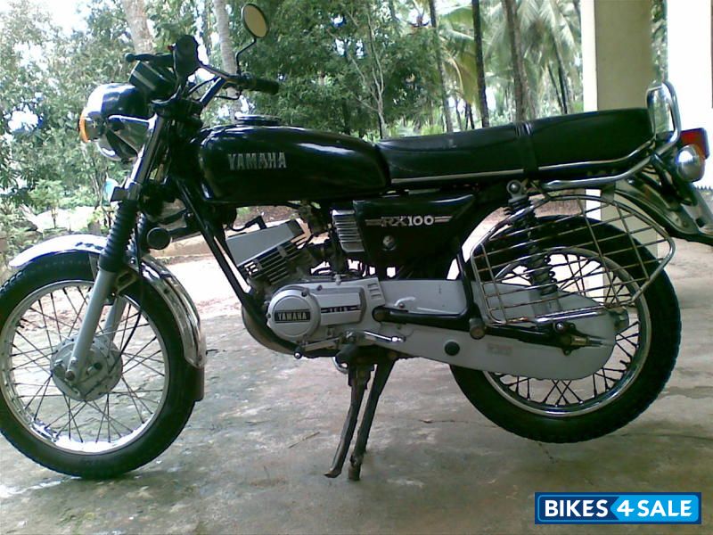 Black Yamaha RX 100