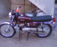 Maroon Red Yamaha RX 100