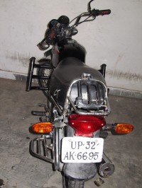 Black Bajaj Boxer CT Deluxe