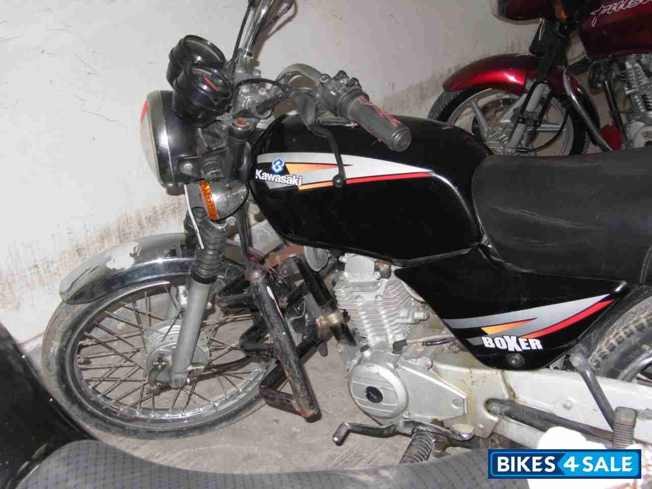 bajaj boxer old model