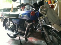 Blue Yamaha RD 350