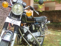 Black Yamaha RX 100