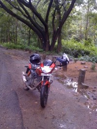 Red TVS Apache RTR 160