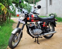 Black Ideal Jawa Yezdi RoadKing