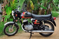 Black Ideal Jawa Yezdi RoadKing