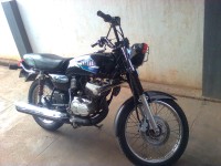 Black Yamaha RX 135