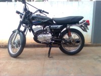 Black Yamaha RX 135