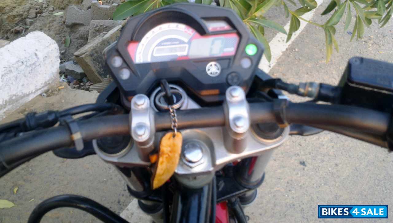 Blood Red Yamaha FZ16 Blood Red Yamaha FZ16