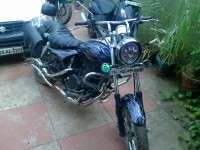 Black & Blu Bajaj Avenger 200 DTS-i