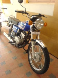 Blue Yamaha RX 100