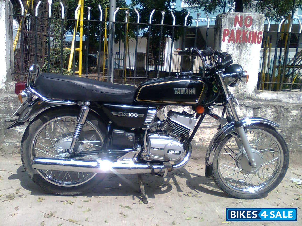 Used 1987 Model Yamaha Rx 100 For Sale In Hyderabad Id 375 Black Colour Bikes4sale