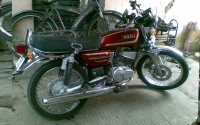 Maroon Yamaha RX 135