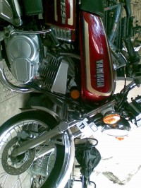 Maroon Yamaha RX 135