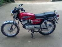 Red Yamaha RX 135