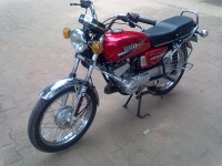 Red Yamaha RX 135