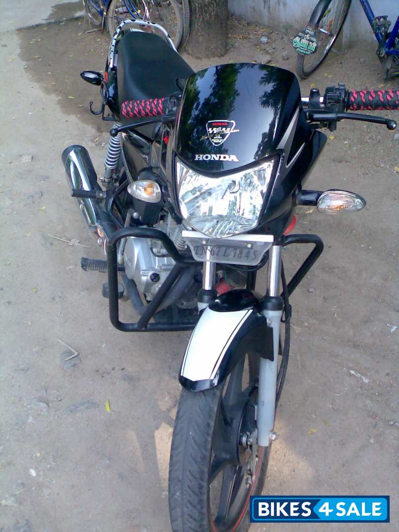 Black And Red Stickers Honda Shine Picture 1. Bike ID 39823. Bike