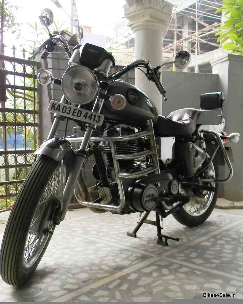 Grey Mettalic/black Duel Tone Royal Enfield Lightning 535 Grey Mettalic/black Duel Tone Royal Enfield Lightning 535