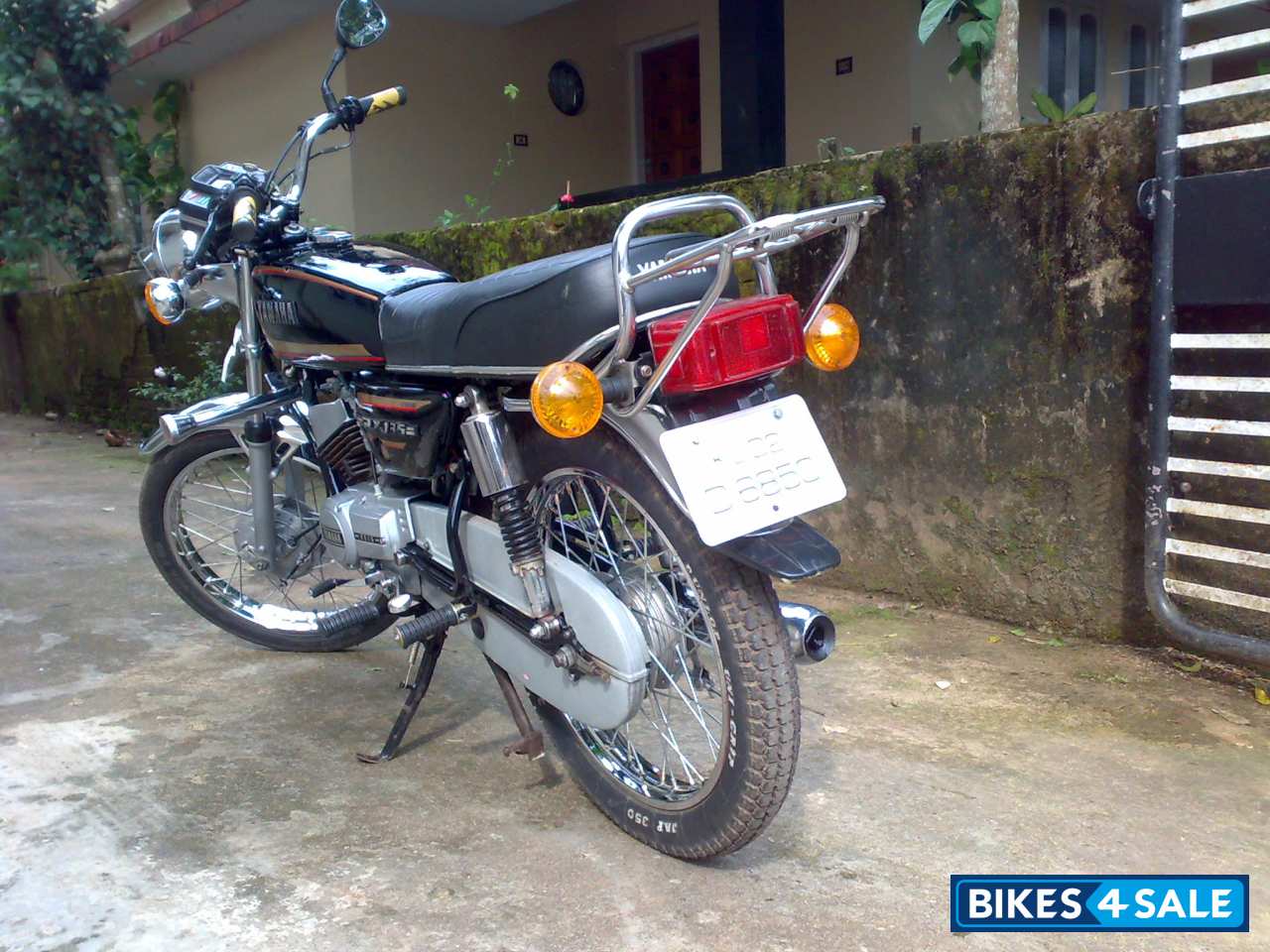 Used 1996 model Yamaha RX 135 for sale in Ernakulam. ID 40506. Black ...