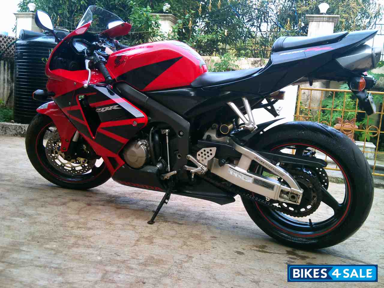 Red And Black Honda CBR Red And Black Honda CBR