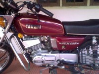 Red Yamaha RX 135