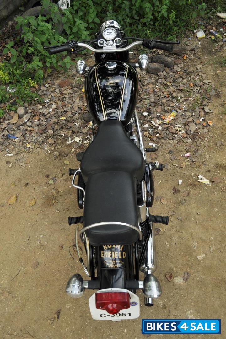 Black Royal Enfield Bullet Standard 350 Black Royal Enfield Bullet Standard 350