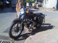 Blue Royal Enfield Bullet Standard 350