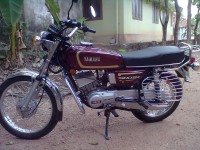 Dark Maroon Yamaha RX 135