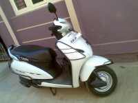 White Honda Activa