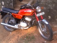 Red Suzuki Ind Suzuki AX100