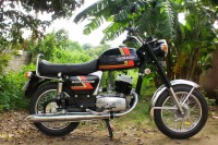 Black Ideal Jawa Yezdi RoadKing