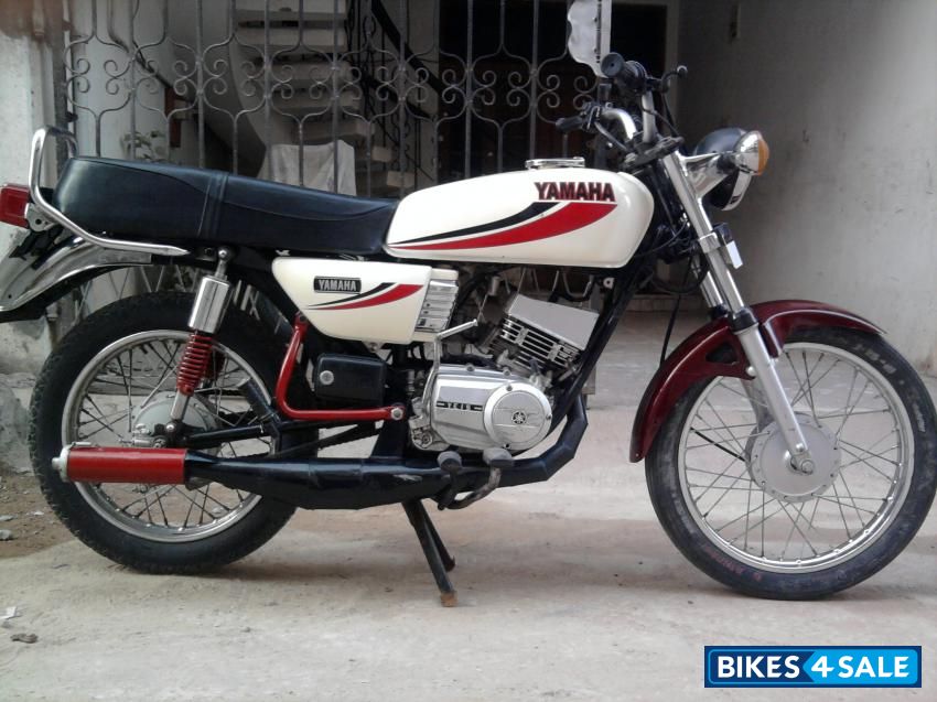 Used 19 Model Yamaha Rx 100 For Sale In Hyderabad Id White Colour Bikes4sale