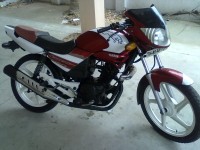 Red And Silver Yamaha Libero G5