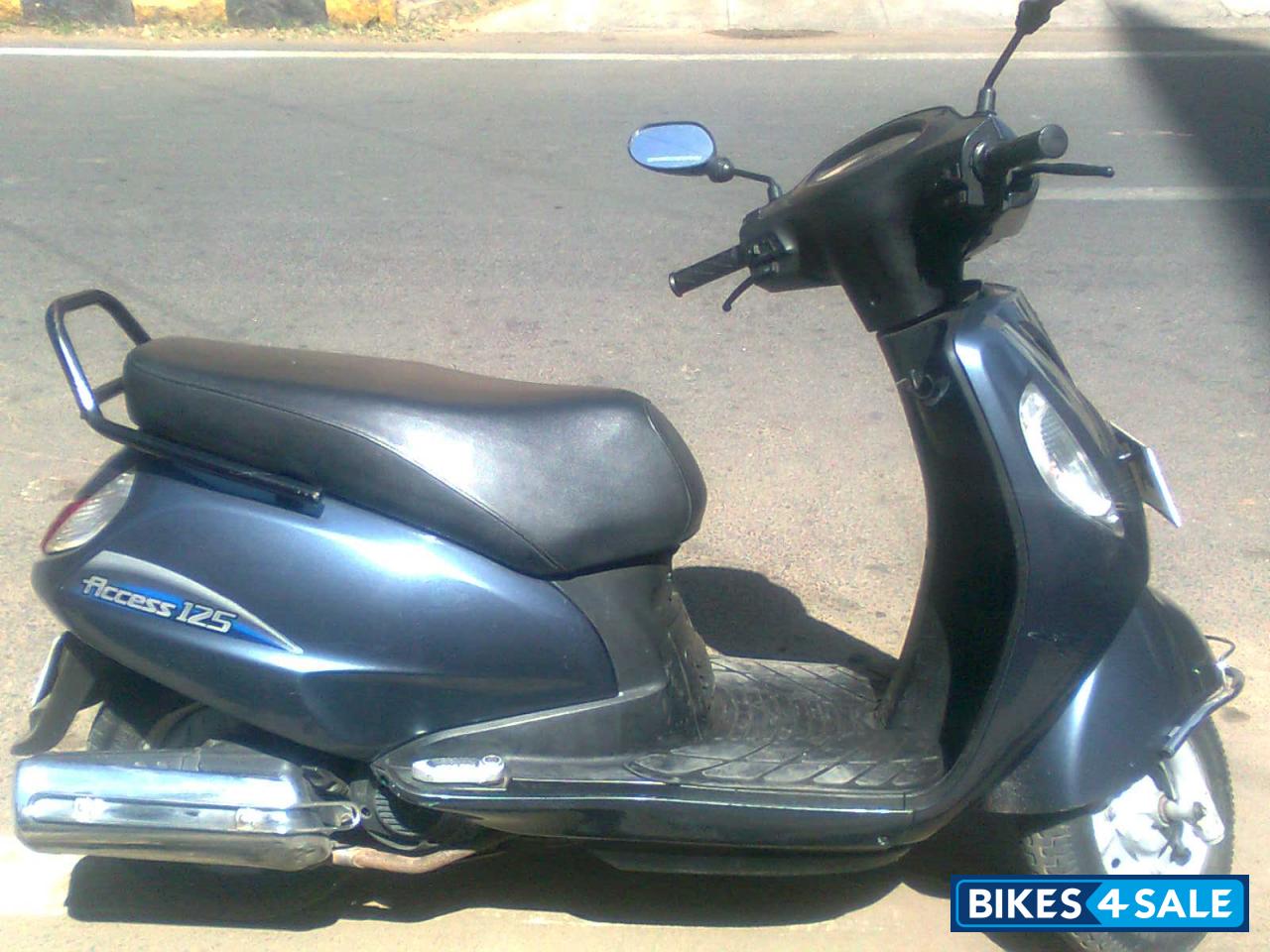 Grey Suzuki Access 125