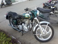 Green Royal Enfield Bullet Machismo 350 Old