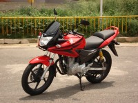 Sports Red Honda CBF Stunner