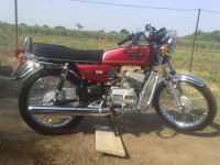 Metalic Blanzing Red. Yamaha RX 100