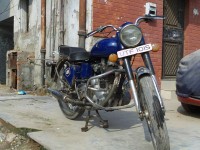 Blue Royal Enfield Bullet Standard 350