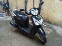 Black Honda Aviator