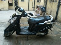 Black Honda Aviator