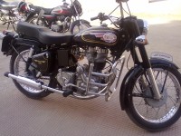 Black Royal Enfield Bullet Standard 350