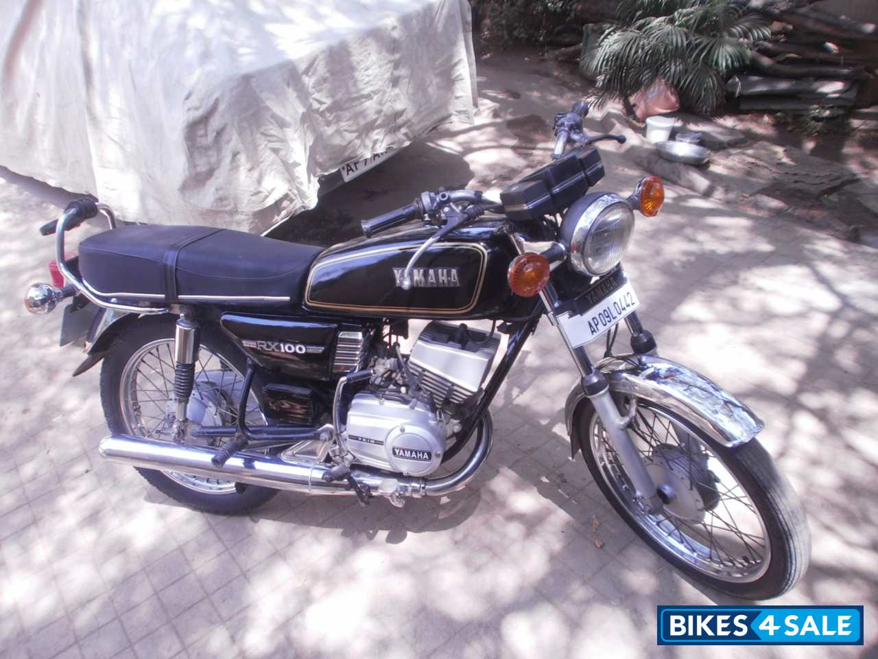 Used 1996 Model Yamaha Rx 100 For Sale In Hyderabad Id Black Colour Bikes4sale
