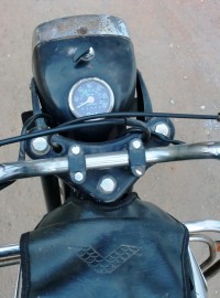 Black Yamaha Rajdoot