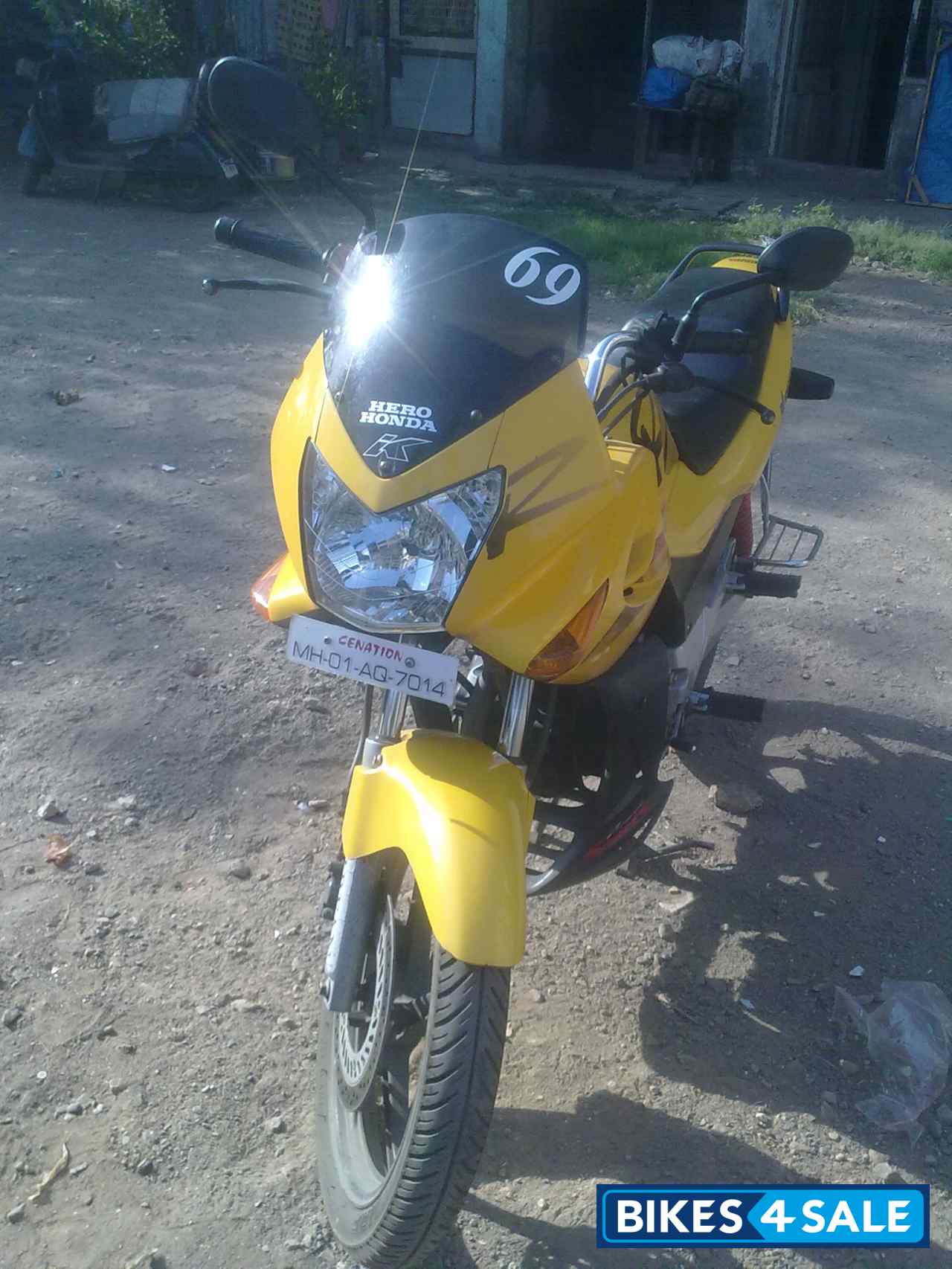 Yellow Hero Karizma R