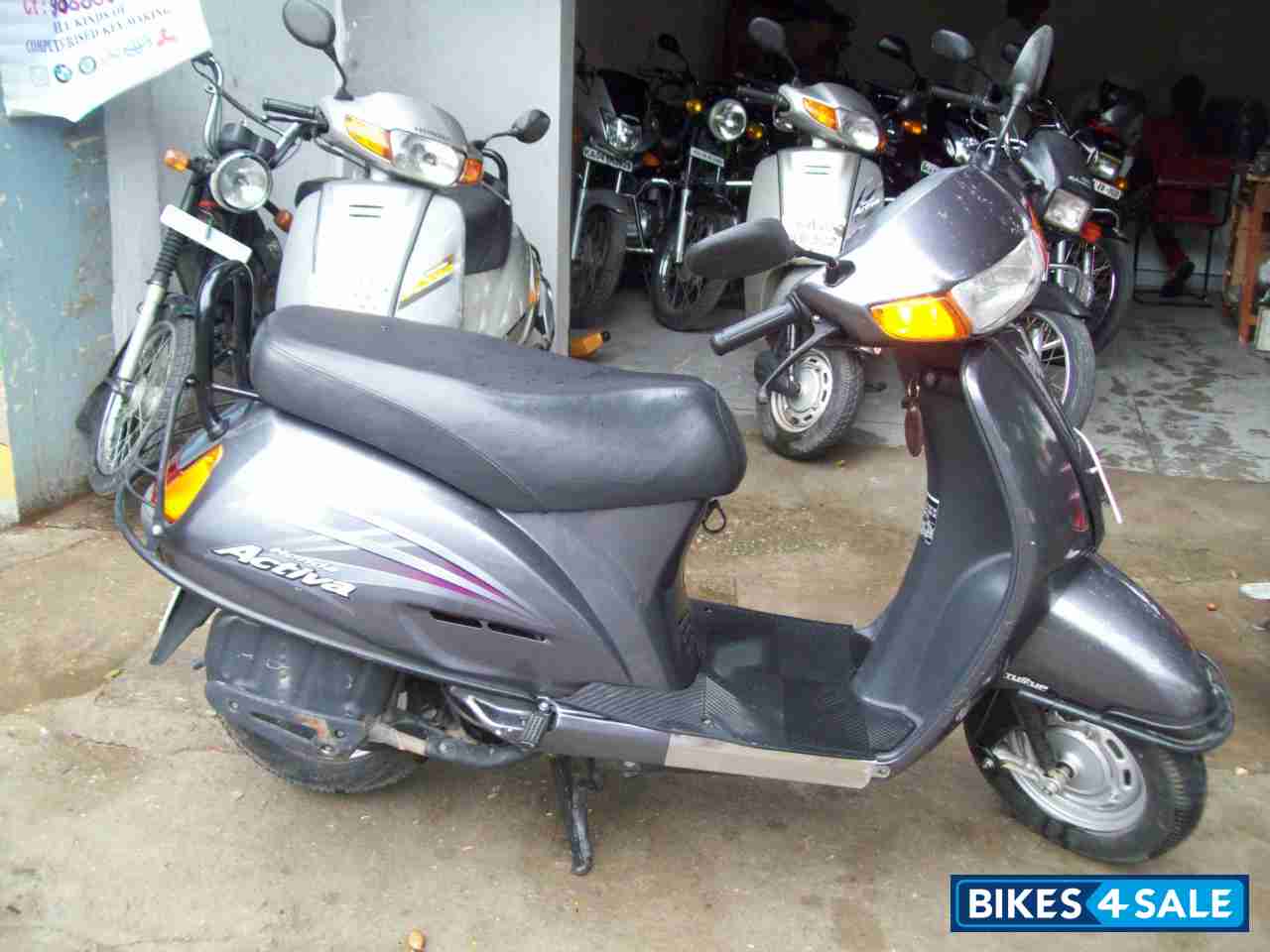 Blue Honda Activa