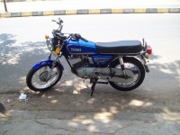 Blue Yamaha RX 135