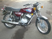 Maroon Yamaha RX 135