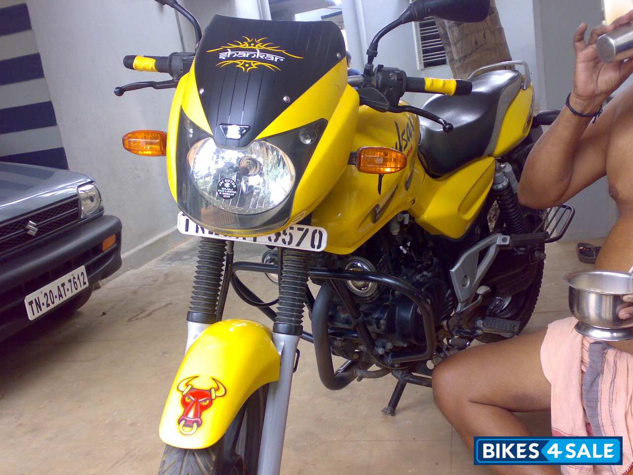 Daring Yellow Bajaj Pulsar 180 DTSi