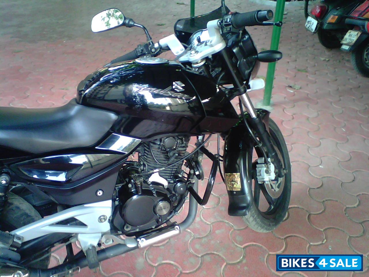 bajaj pulsar 180 lock set price