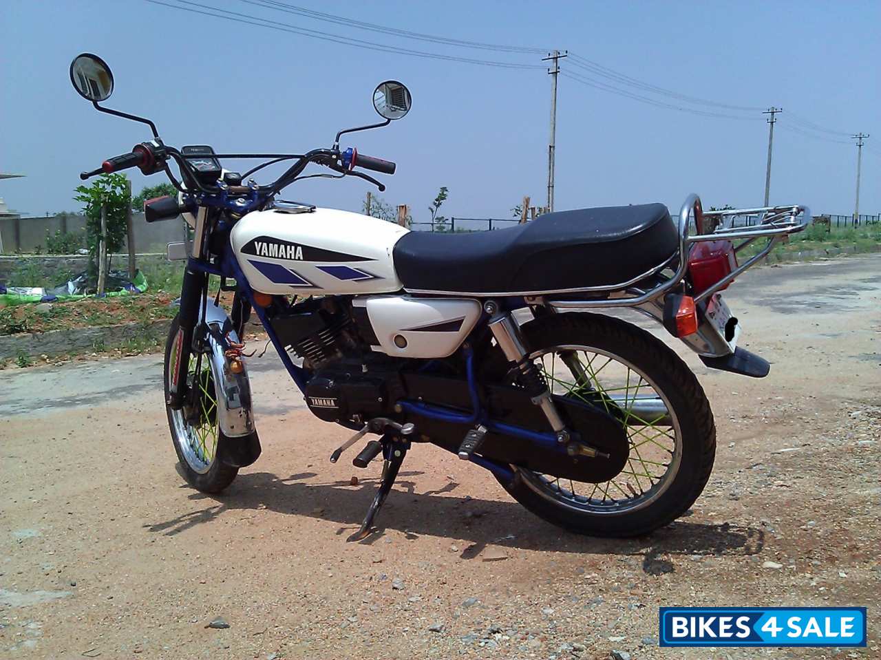 White Yamaha RX 135