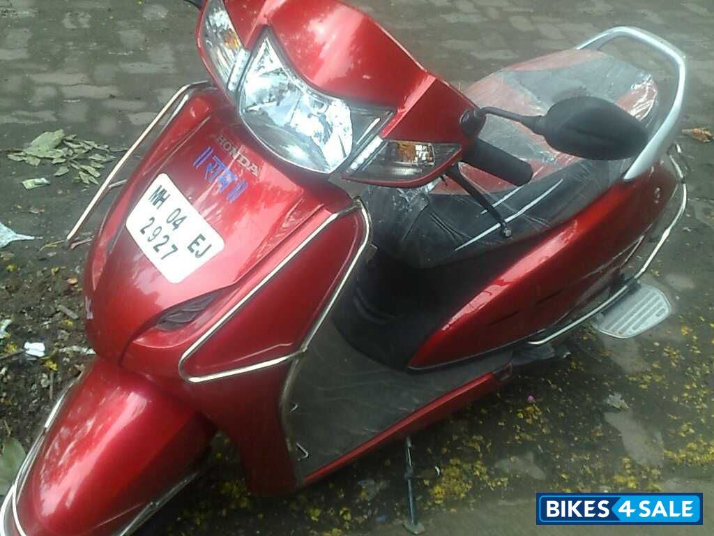 Red Honda Activa